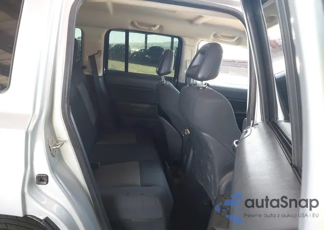 1J4FF28B49D249993: 43122104