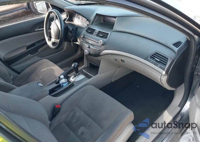 1HGCP2F35CA165905: 43122143