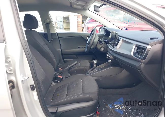 3KPA24ADXPE581256: 43122238