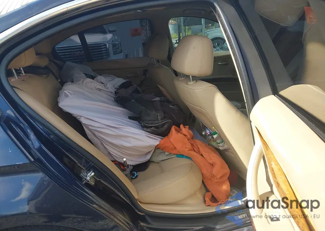 WBAVB77548NH78665: 43122251