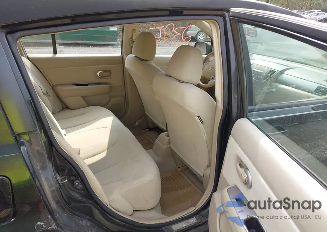 3N1BC13E49L373980: 43122395