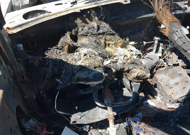 1FMZU77E02UA94717: 43122534