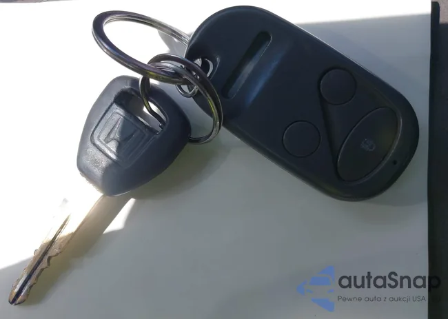 1HGCG1656YA076623: 43122547