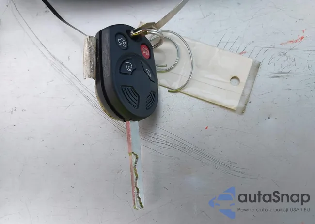 1FADP5AU2JL100151: 43122550