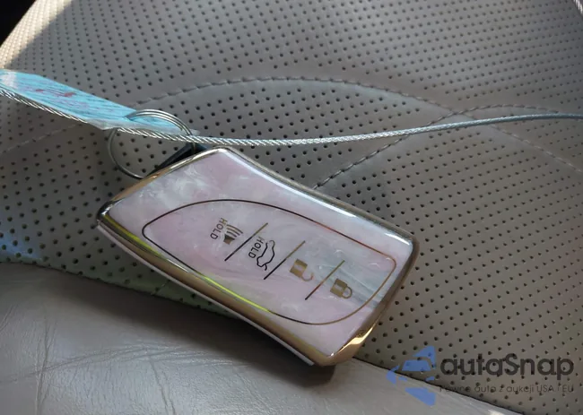 58ABZ1B12KU017943: 43122585