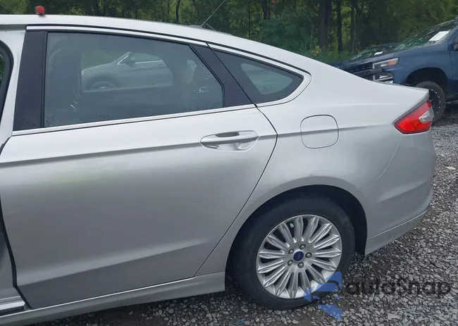 3FA6P0LU0ER177813: 43122586