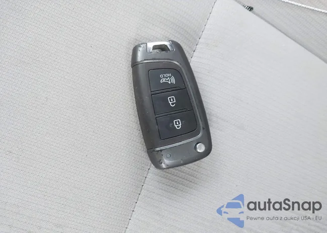 KMHRC8A32NU138544: 43122599