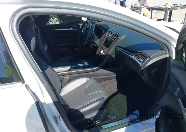 3FA6P0SU0LR181486: 43121725