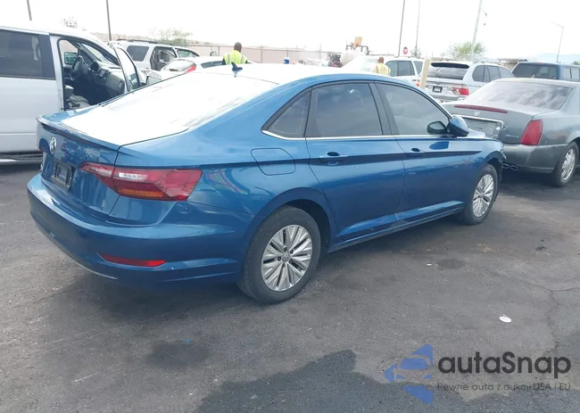 3VWC57BU3KM124266: 43121739