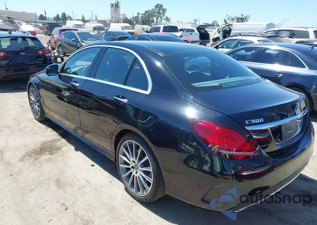 55SWF8DB0KU306606: 43121755