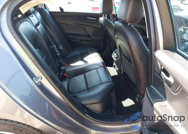 SAJAE4FX6JCP35892: 43121861