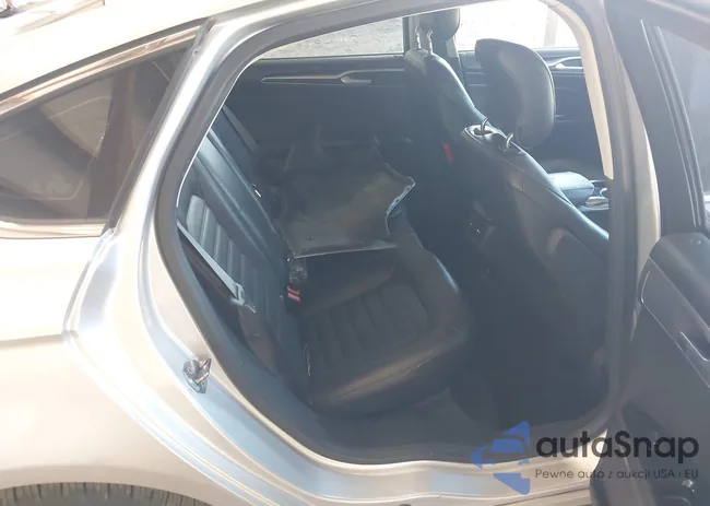 3FA6P0HRXDR255128: 43121864