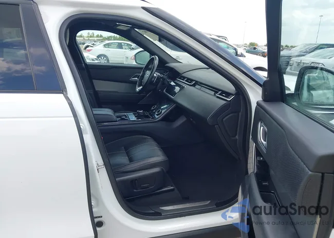 SALYL2RX7JA775969: 43121882