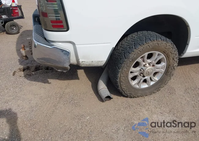 3C6UD5DL1CG147572: 43121908