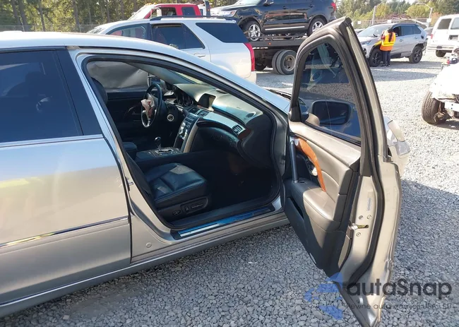 JH4KB16638C000331: 43121948