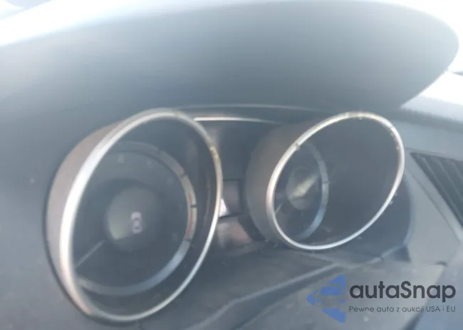 5NPEB4AC7CH393826: 43121988