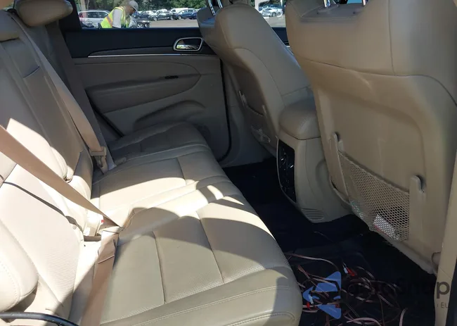 1C4RJEBG1JC159332: 43123211