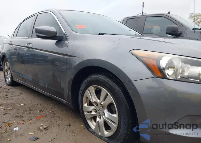 1HGCP2F48AA139675: 43123350