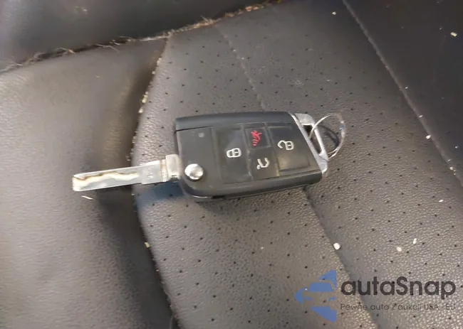 3VW2A7AU4FM012817: 43123456