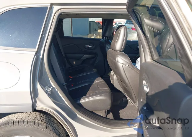 1C4PJLLB1KD470009: 43123531