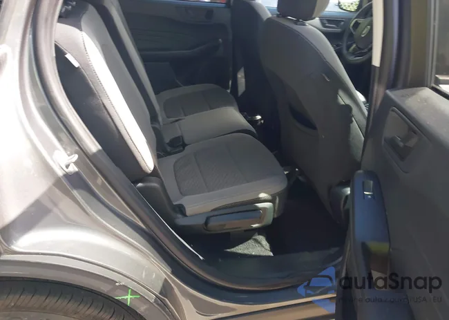 1FMCU9G6XNUB07360: 43122689