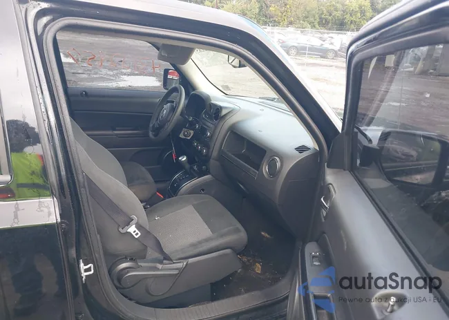 1C4NJRBB5HD133928: 43122857