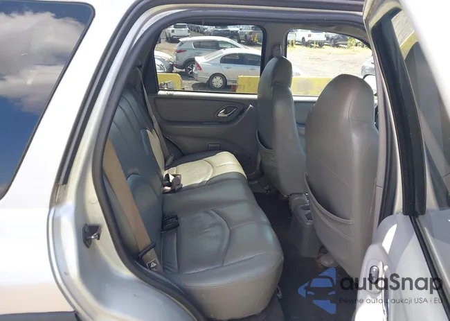 4F2YU06131KM41439: 43123009