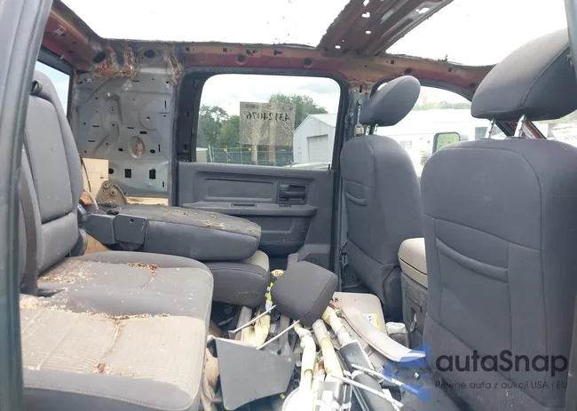 3D7UT2HL1AG189568: 43124076