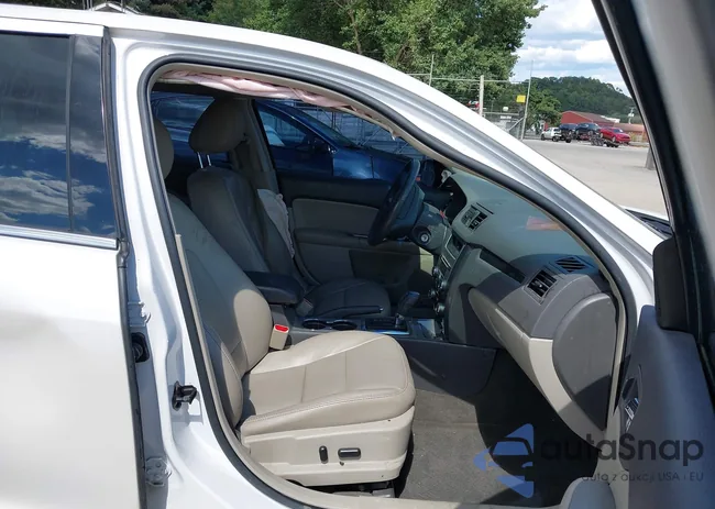 3FAHP0JA0CR236227: 43124101