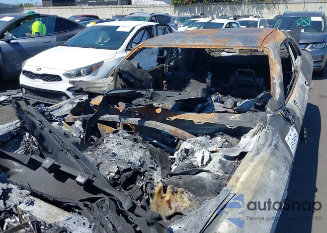 2C3CDZFJ2KH552348: 43124454