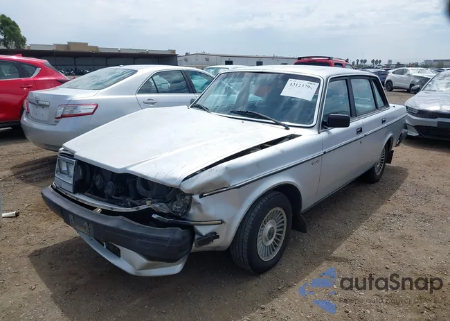 YV1AX8844F1130933: 43123794