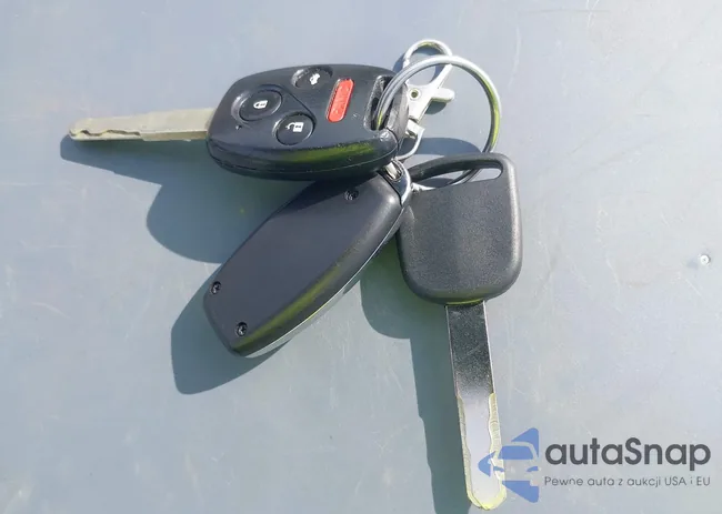 1HGCP36889A043808: 43123985