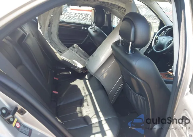 WDBRF81J35F682497: 43125125