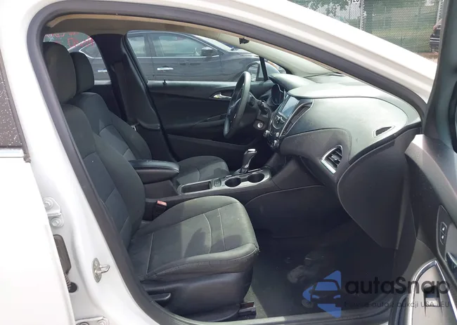 1G1BE5SM5H7111811: 43125140