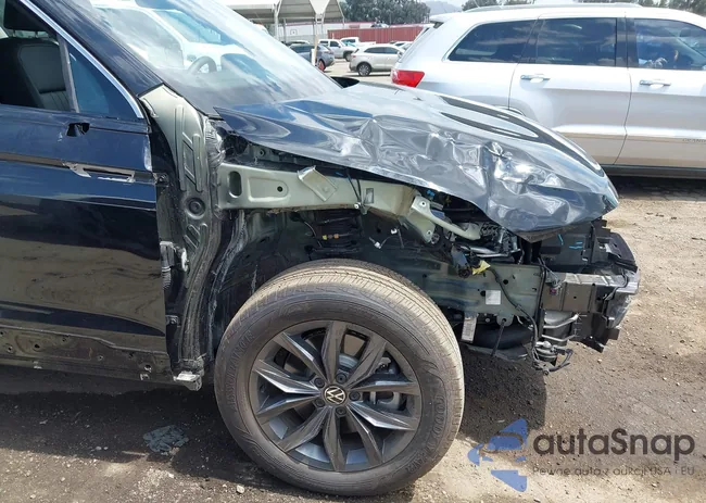 3VVNB7AX7RM200129: 43125375