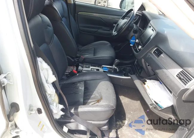 JA4AD3A33LZ031515: 43125396