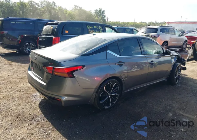 1N4BL4CV8RN380600: 43125525