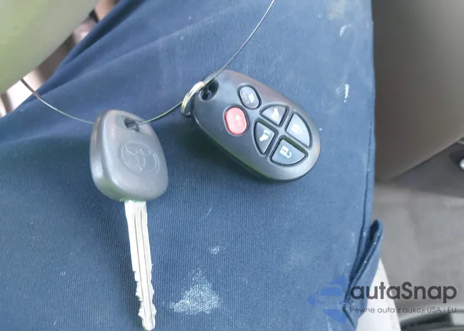 5TDYK4CC5AS307821: 43125561