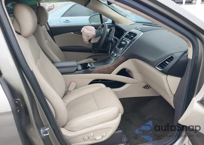 2LMPJ6LR3HBL37314: 43125569