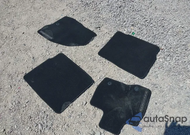 1FM5K8D86JGC91882: 43125583