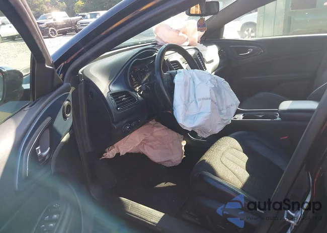 1C3CCCBG9FN517877: 43124696