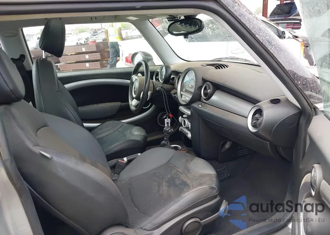 WMWMF73529TW81495: 43124703