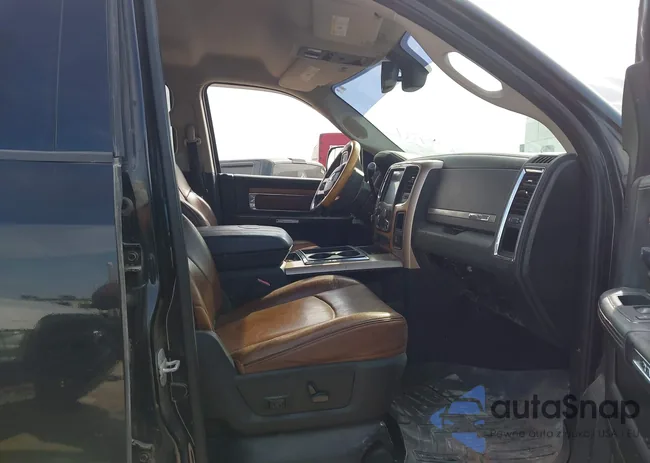 3C6UR5PL8DG533758: 43124728