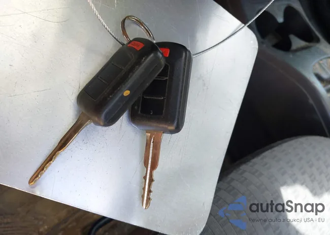 ML32A3HJ0JH000641: 43124741