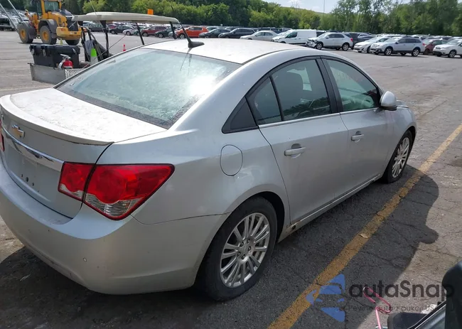 1G1PJ5SC8C7309414: 43124880