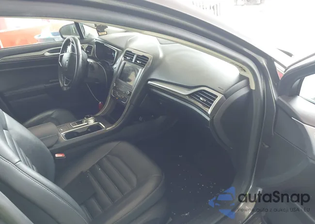 3FA6P0CD8KR233993: 43126282