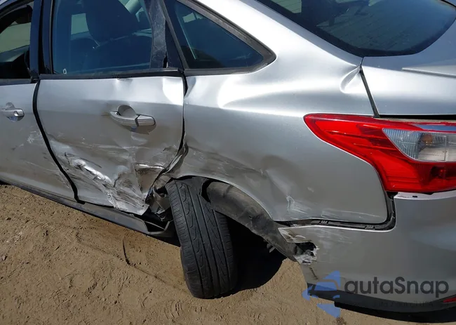 1FADP3F29DL343035: 43126389