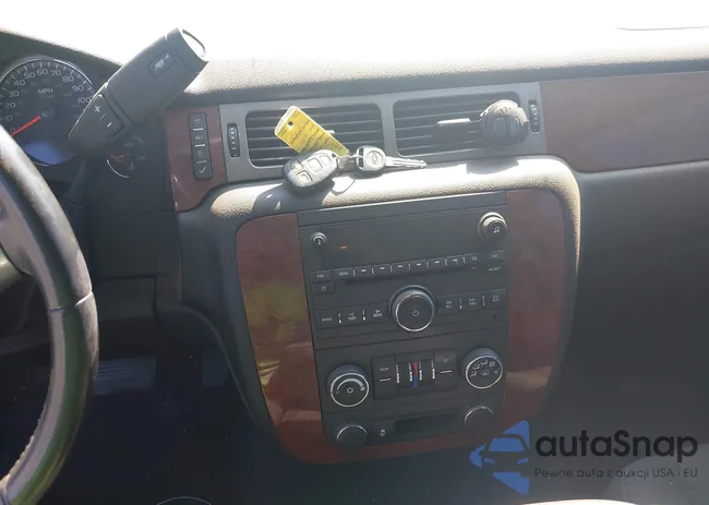 1GNSCHE02DR279905: 43126475