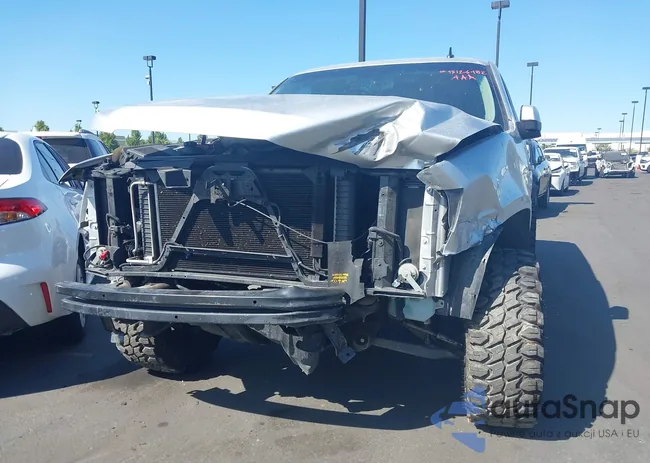 1GNSCHE02DR279905: 43126475