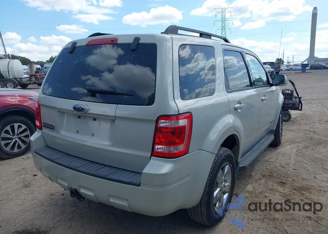 1FMCU041X8KD14979: 43126567